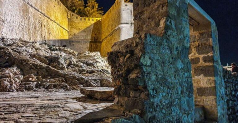 Peñíscola: Secrets of Peñíscola Night Tour - Exploring the Itinerary in Detail