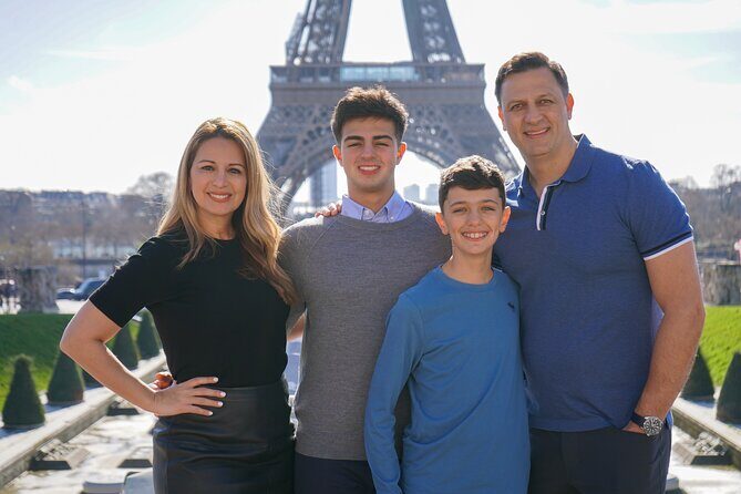 Photo Session in Paris - Photographer at the Eiffel Tower - A Deep Dive into Your Paris Photo Experience