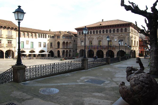 Poble Espanyol Private Tour in Barcelona with Pick up and Drop off - Authentic Perspectives from Past Visitors