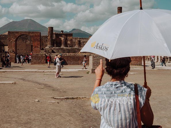 Pompeii Small Group Tour with an Archaeologist - The Sum Up