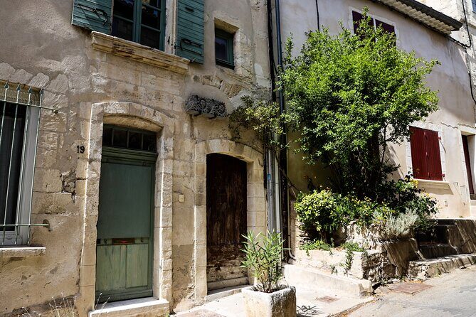 Pont du Gard to Villeneuve Les Avignon & Châteauneuf du Pape wine private tour - The Itinerary in Depth