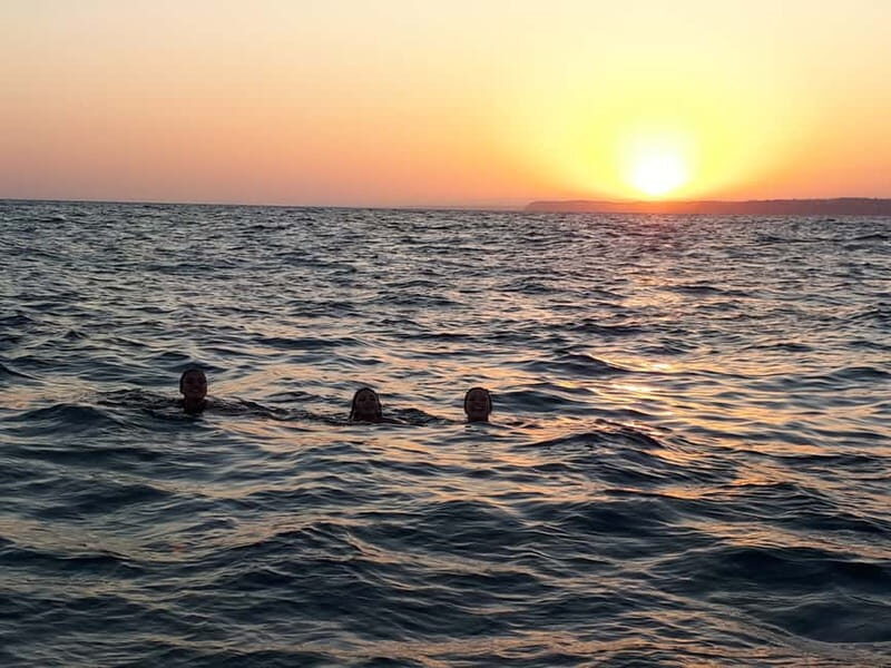 Ponta da Piedade Sunset Cruise from Lagos free drink - A Closer Look at the Ponta da Piedade Sunset Cruise