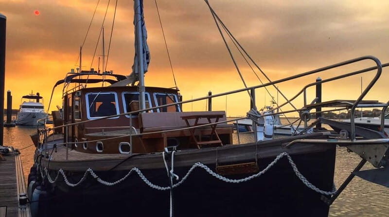 Porto: Classic Boat Cruise Along the Douro River - Who Should Book This?