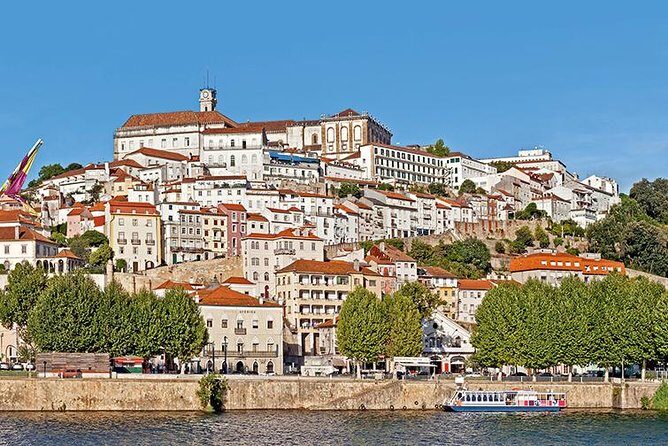 Porto: Fatima and Coimbra Day Trip - Lunch and Free Time in Fatima