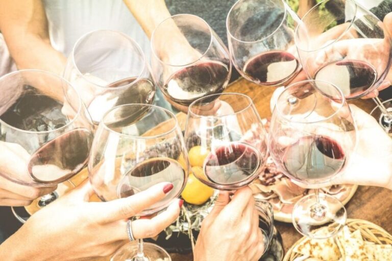 Porto: Private Tour - Wineries, Tastings, Picnic, boat trip - Exploring the Douro: An In-Depth Review