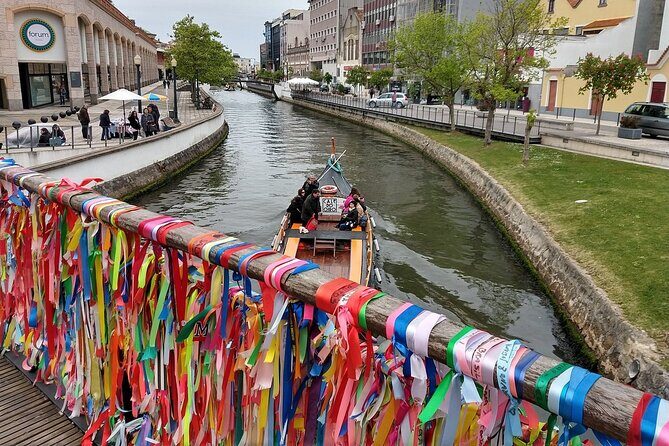 Porto to Lisbon with stops Aveiro-Fátima-Coimbra-Nazaré-Óbidos - What Makes This Tour Stand Out?