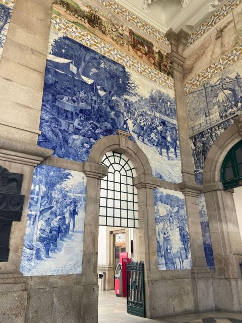 Porto walking Tour with private visit Stock Exchange Palace - In-Depth Itinerary Breakdown