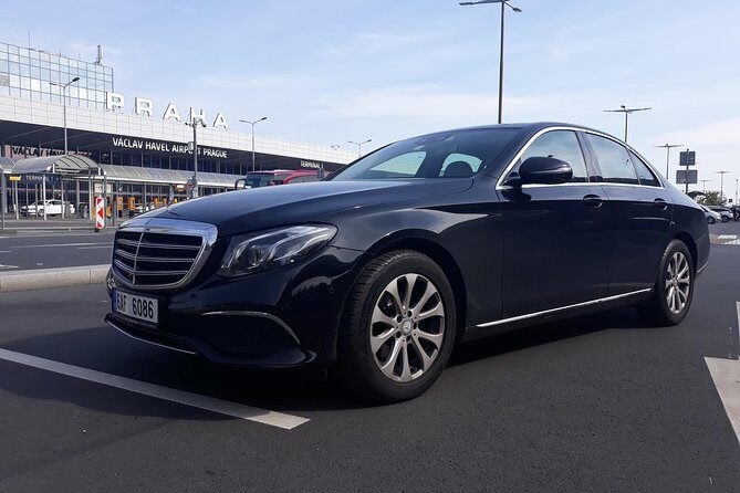Prague Airport Private Arrival Transfer - Who Is This Service Best Suited For?