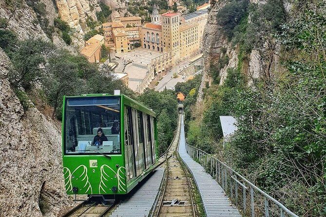 Premiuam Montserrat Tour with Tapas - A Complete Look at the Montserrat Premium Tour