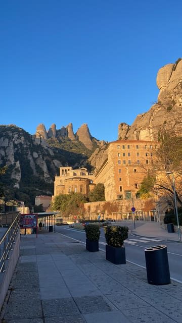 PREMIUM: EXPERIENCE IN MONTSERRAT - BARCELONA - What Makes This Tour Stand Out?