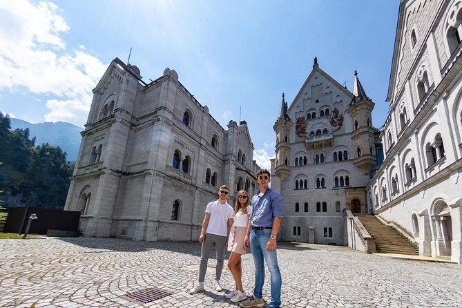 Premium Neuschwanstein Castle and Linderhof VIP Tour from Munich - What’s Included and What’s Not