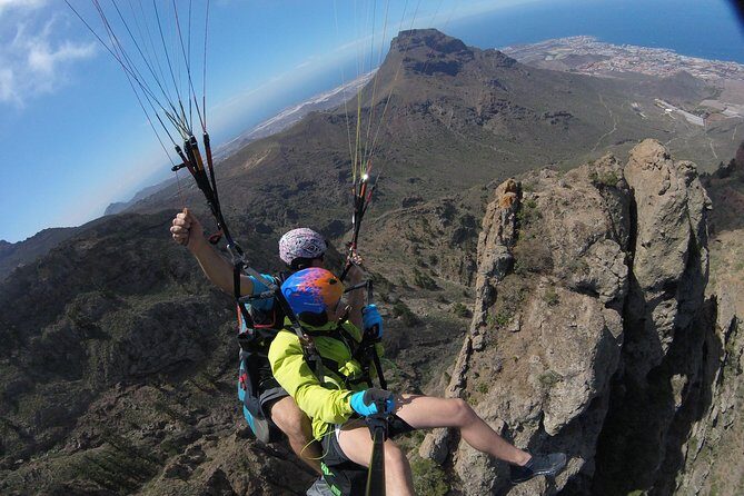 Premium paragliding in Tenerife with the best staff of pilots: Emotion and safety - What’s Included and What Not?