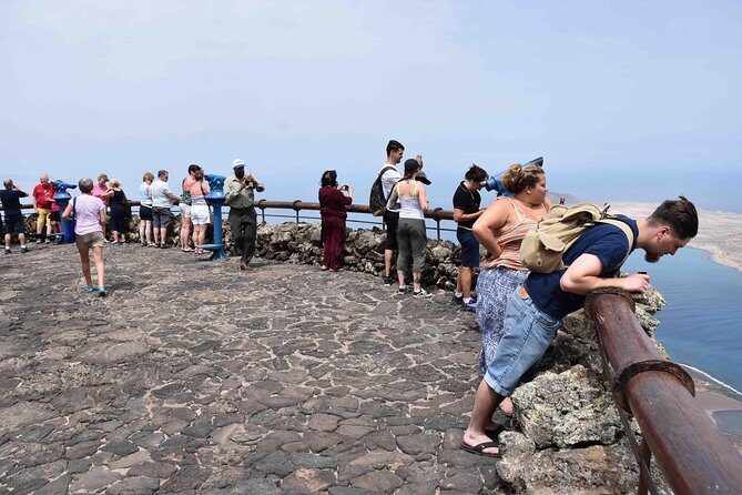 Premium Tour Timanfaya National Park and Cueva de Los Verdes - An In-Depth Look at the Lanzarote Premium Tour