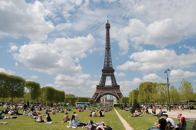 Private 4-hour city tour of Paris with driver and official guide - Final Thoughts