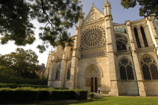 Private Auto Paris City Tour with Audio Guide - Who Will Love This Tour?