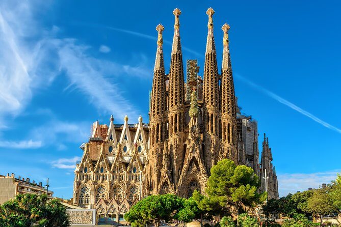 Private Barcelona Highlights Tour with Hotel pick-up - What Sets This Tour Apart?