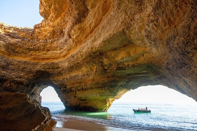 Private Benagil Cave Tour - Boat trip from Armação de Pêra - Who Is This Tour Best For?