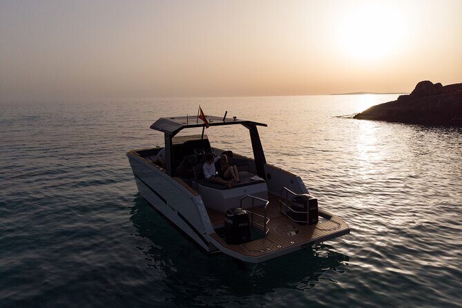 Private boat rental with skipper in Palma de Mallorca - Practical Details and Value