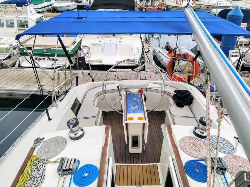 Private charter on sailboat - coastal trip with snorkeling in the bay - The Experience from Past Travelers Perspectives