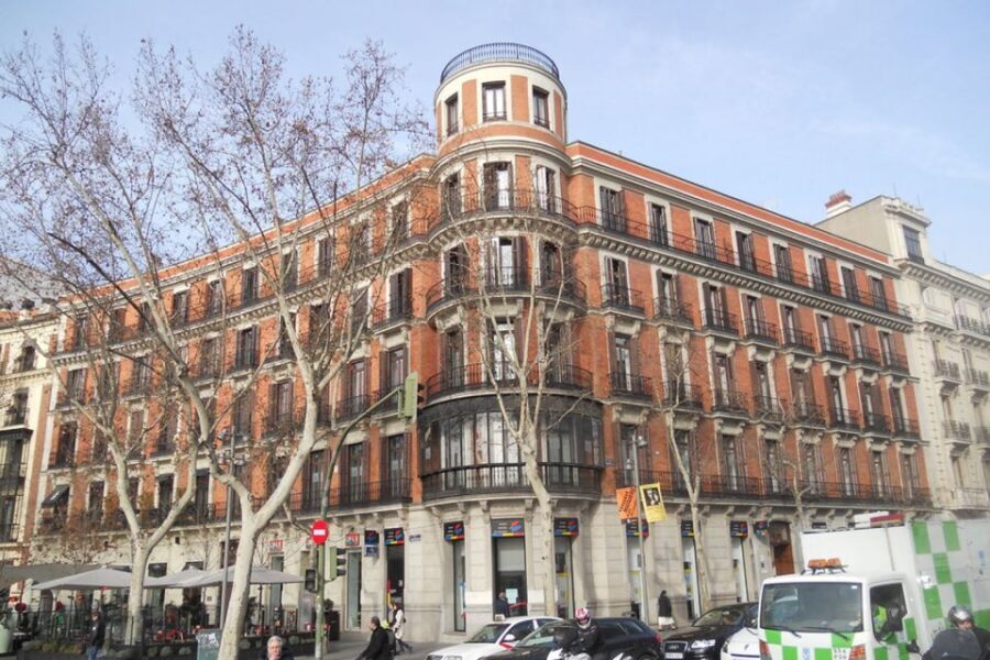 Private City Tour Madrid with Driver and Guide - Who Should Consider This Tour?