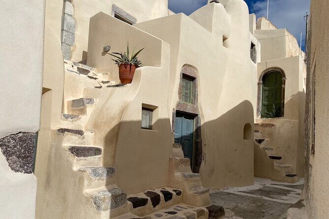 Private Customizable Tour to Explore Santorini - The Ultimate Guide to Your Santorini Private Tour