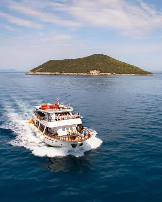 Private day cruise to the Blue lagoon with lunch and drinks! - An In-Depth Look at the Private Blue Lagoon Cruise