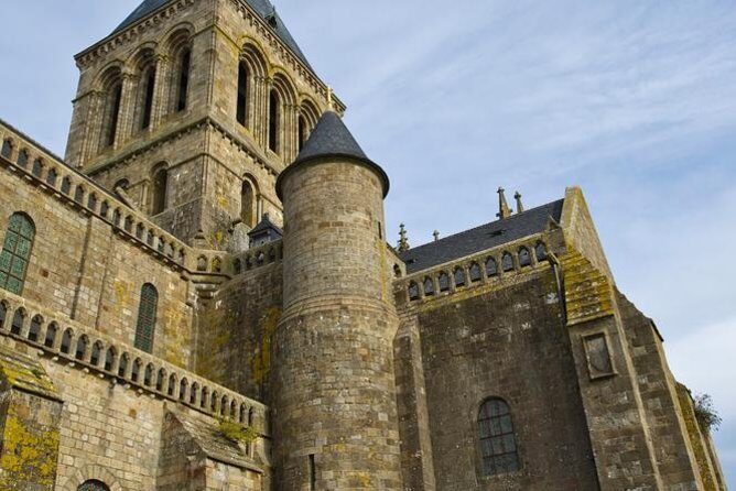 Private Day Tour of Mont Saint-Michel from Bayeux - Practical Tips and Considerations