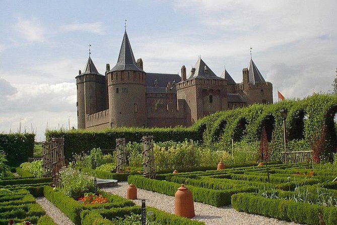 Private day trip to the Dutch castles from Amsterdam - FAQs