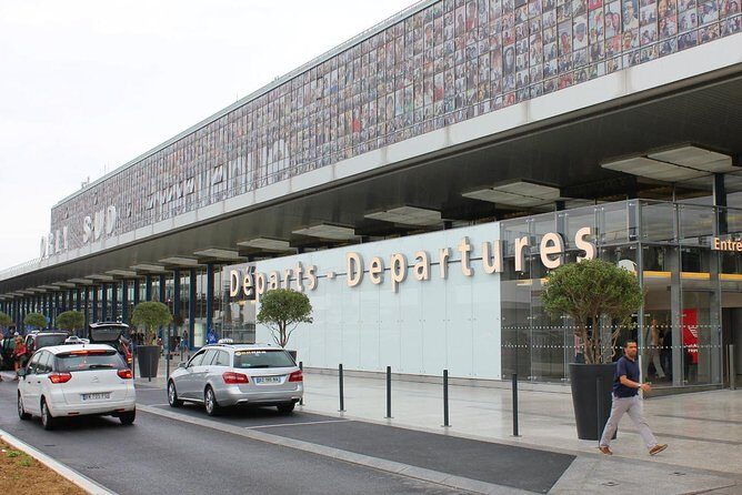 Private departure transfer from Paris to Paris Orly Airport - FAQs