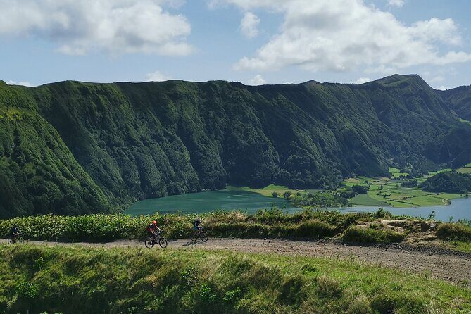 Private E-Bike Tour on Sete Cidades Volcano's Rim with Lake View - Who Is This Tour Best For?