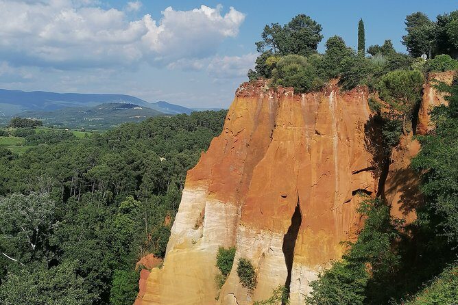 Private Full Day Tour Villages of the Luberon from Avignon - What Sets This Tour Apart