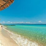 (Private group) Swimming and relax in beautiful beaches. - A Closer Look at the Experience