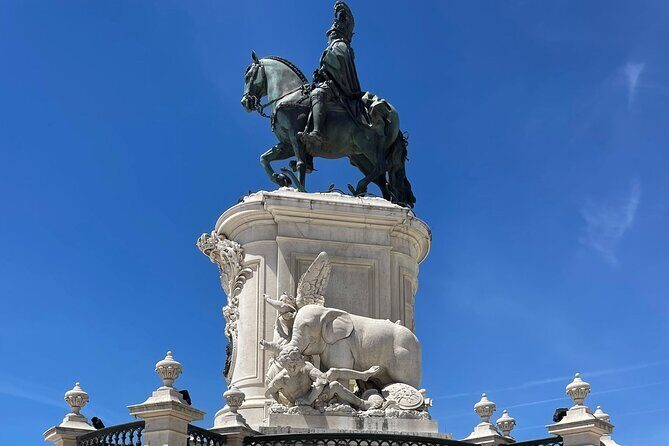 Private Guided Walking Tour in Lisbon - Exploring Lisbon in Depth: What to Expect on This Guided Walk