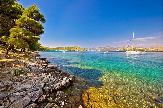 Private Half-Day Boat Tour with Snorkeling and Drinks - Why This Tour Stands Out