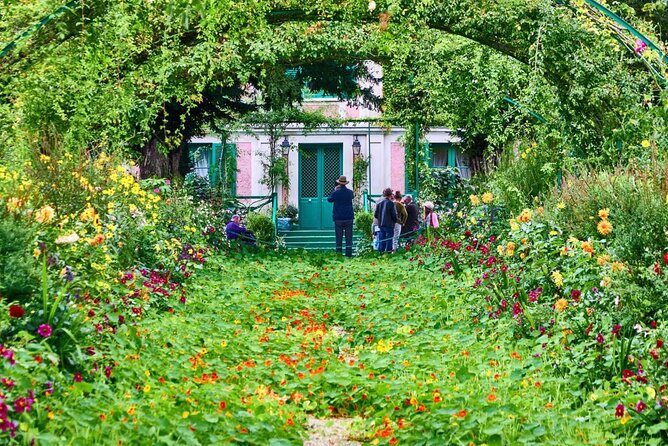 Private Half-Day Tour to Monet's Garden in Paris - A Deep Dive into the Experience