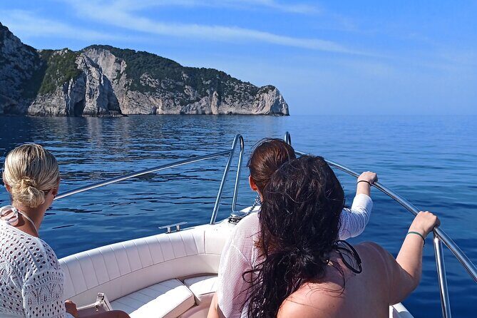 Private Luxury 6.5m 140hp Speedboat cruise Shipwreck & Blue Caves - An In-Depth Look at the Zakynthos Speedboat Tour