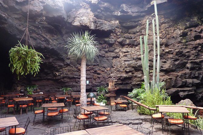 Private luxury Tour of Jameos del Agua and Cueva de los Verdes in Lanzarote - The Sum Up