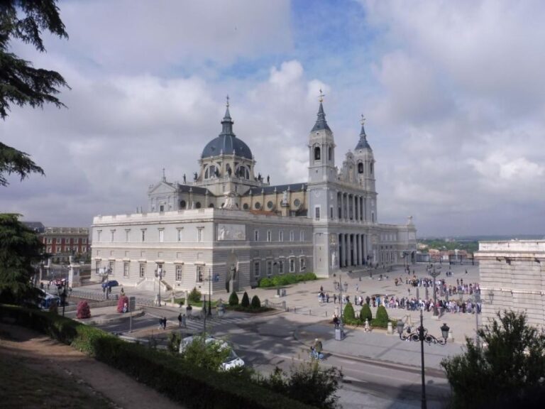 Private Madrid Bike Tour | Exclusive Guided Cycle Tour - Exploring Madrid on Two Wheels: A Detailed Review