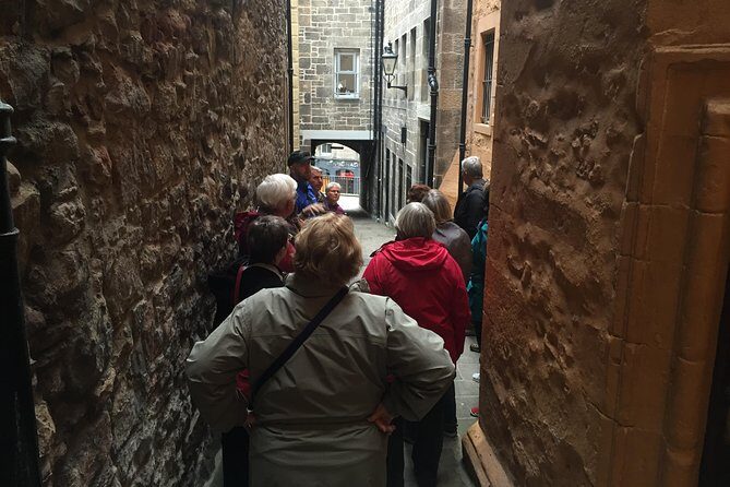 Private Old Edinburgh Tour - Walk in the footsteps of Royals and Rogues! - Who Should Consider This Tour?