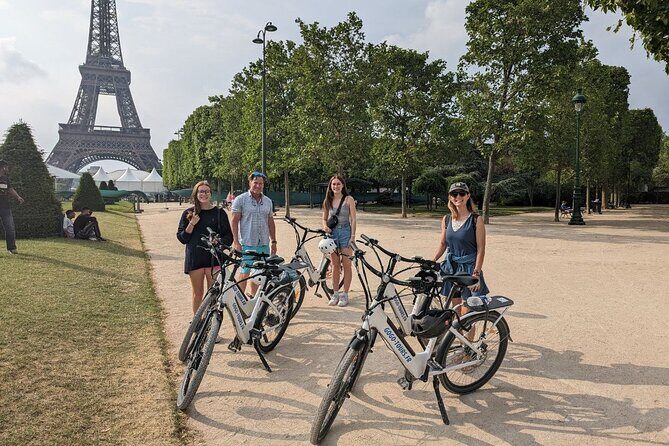 Private Paris E-bike city highlights tour - The Experience Itself: What to Expect