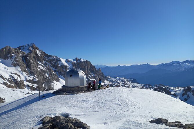 Private Snowshoe Route to Cabaña Verónica in the Picos de Europa - Discover the Picos de Europa on a Private Snowshoeing Adventure to Cabaña Verónica