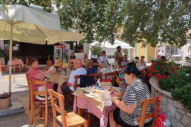 Private tasting of 6 cretan wines in Fres village, Chania - Key Points