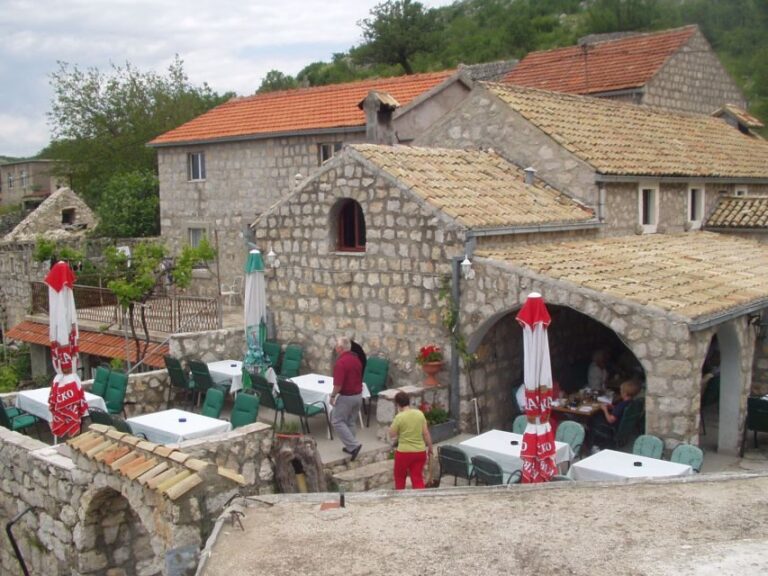 Private Tour from Dubrovnik: Views & Tastes of Dalmatia - What’s Included and What to Keep in Mind