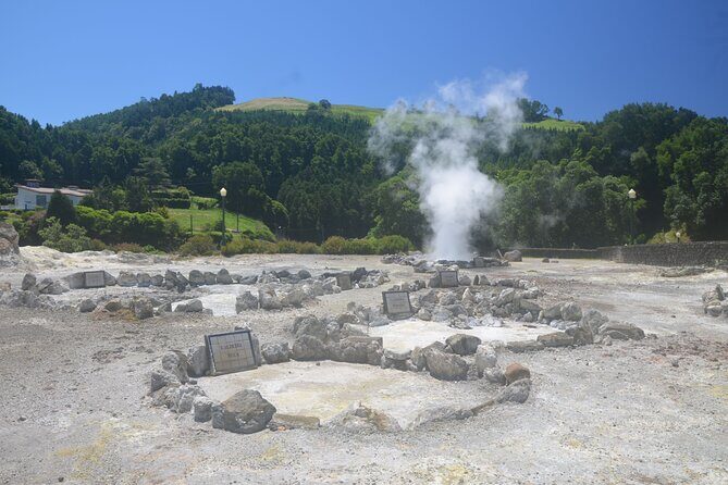 Private Tour Full-Day Furnas: Lake, Fumaroles and Thermal Pools - A Balanced Look at the Experience