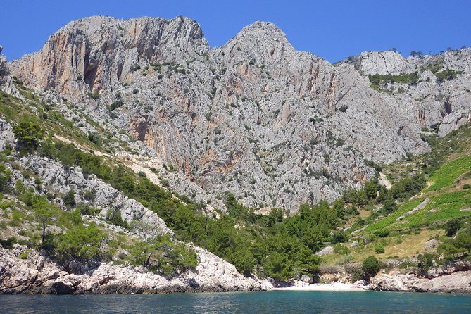Private tour of Pakleni islands, Red Cliffs & South Shore of Hvar