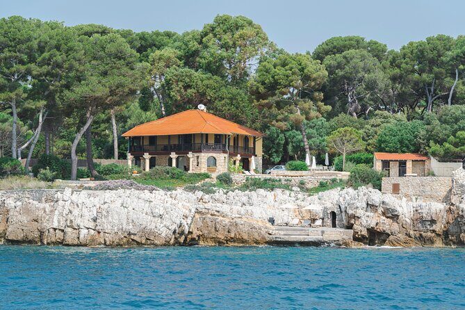 Private tour on a sailboat Swim and stand up paddle Antibes cape - The Value of a Private, Tailored Experience