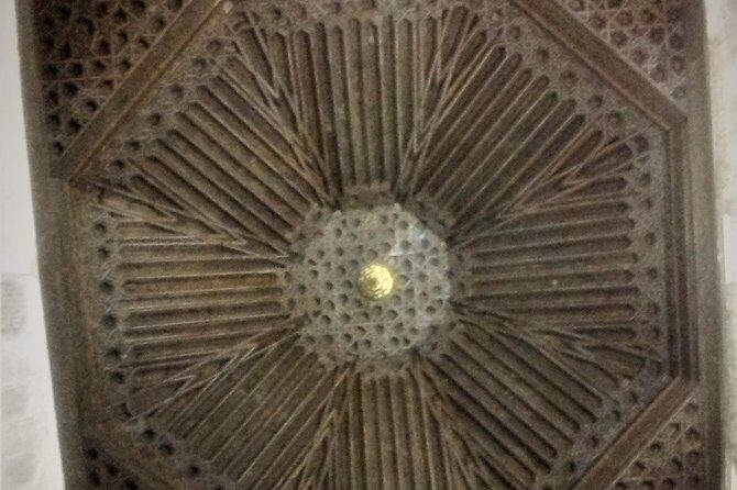 Private tour Royal Palace+Cathedral - FAQs