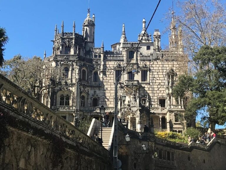 Private Tour Sintra & Cascais Premium All Inclusive - Who Should Consider This Tour?
