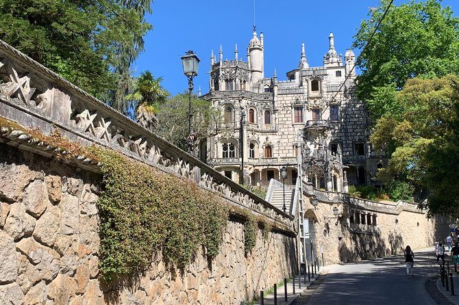Private tour, Sintra with Pena Palace and Quinta da Regaleira FD - The Value of a Private Tour