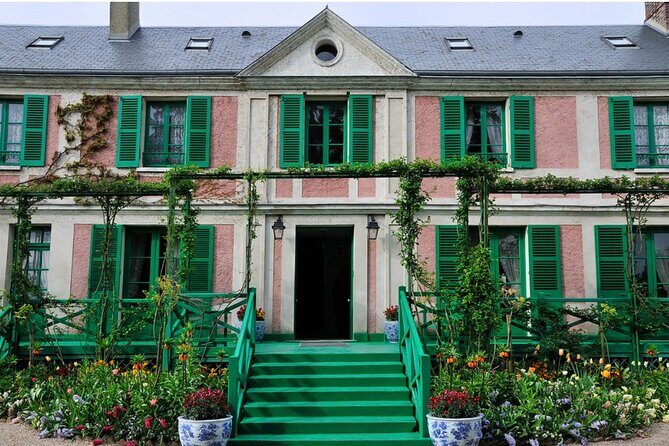 Private Tour with Guide to Midnight in Paris Movie Locations - The Rodin Museum: Sculptures and a Film Scene